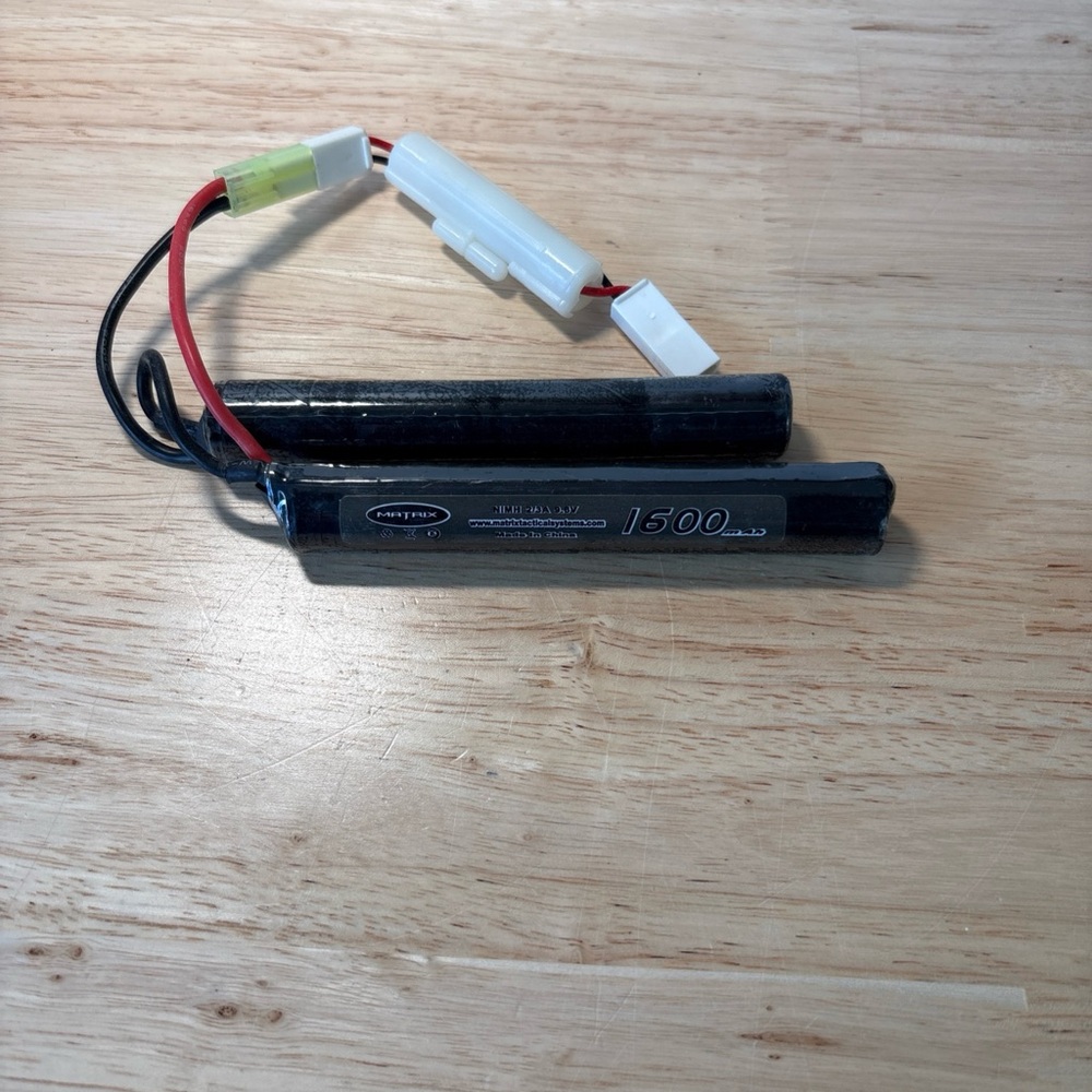 Airsoft Matrix 9.6 Volt 1600mah Batteries